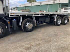 9/2008 Volvo FM13 480 8×4 Tray