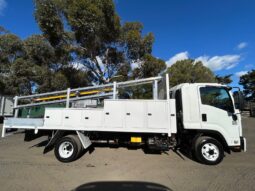 2009 Isuzu FRR600 Service Truck full