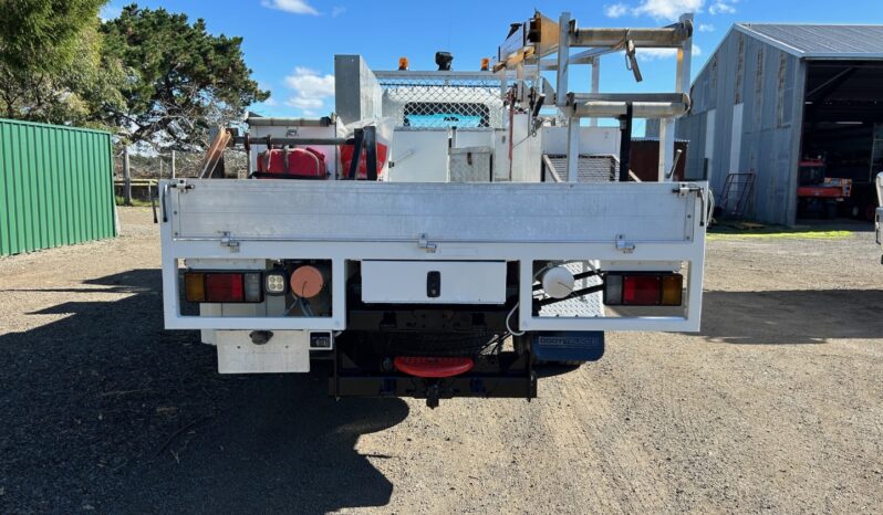 2009 Isuzu FRR600 Service Truck full