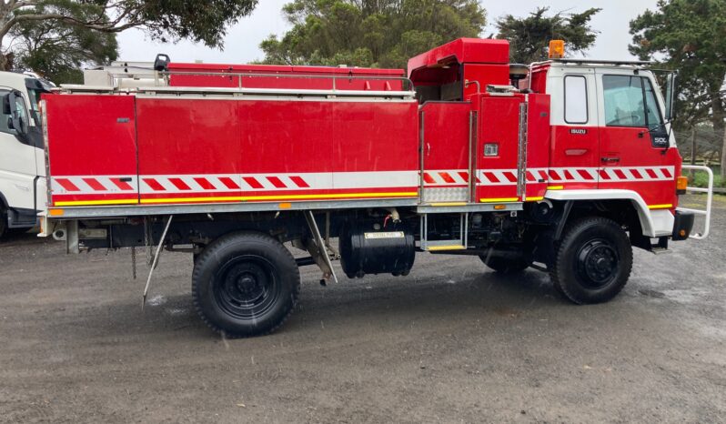 8/1992 Isuzu FSS 4×4 Fire Truck full