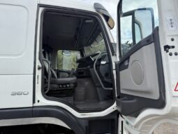 01/2005 Volvo FM9 380 6X4 Beavertail full