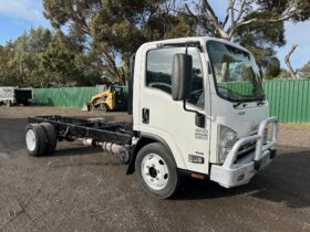 10/2013 Isuzu NQR450 Cab Chassis