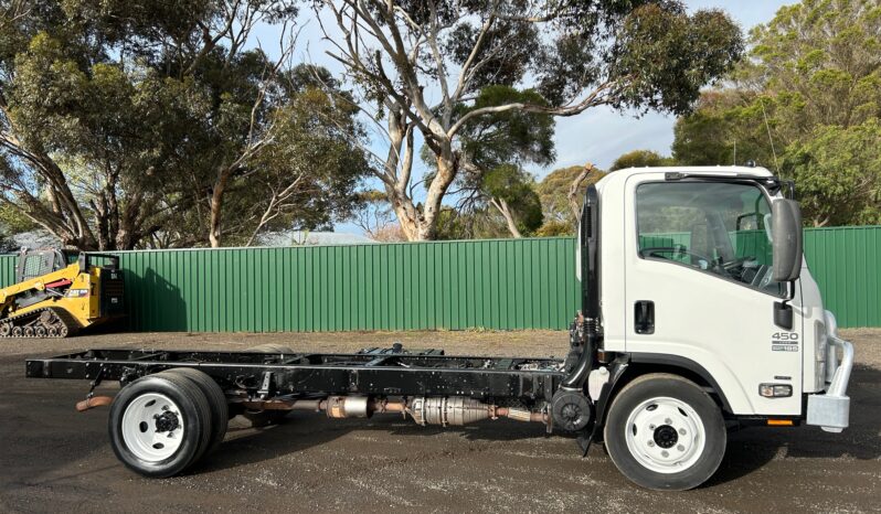 10/2013 Isuzu NQR450 Cab Chassis full