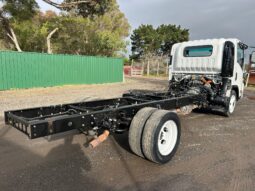 10/2013 Isuzu NQR450 Cab Chassis full