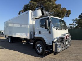 05/2017 Isuzu FVD1000 Fridge/Freezer Truck