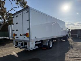 05/2017 Isuzu FVD1000 Fridge/Freezer Truck