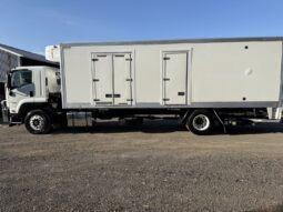 05/2017 Isuzu FVD1000 Fridge/Freezer Truck full