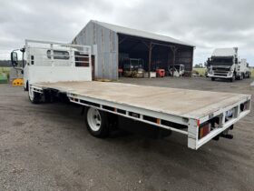 04/2008 Isuzu NQR450 Tray & Tailgate Lifters