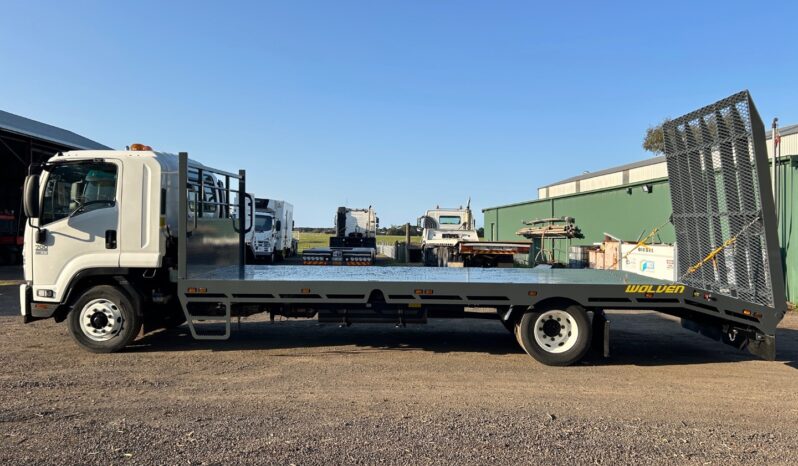 04/2014 Isuzu FSR 700/850 Beavertail full