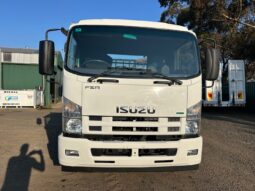 04/2014 Isuzu FSR 700/850 Beavertail full