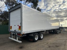 10/2006 Maxitrans ST2 Tandem Refrigerated Trailer