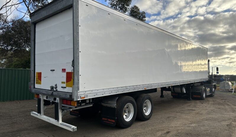 10/2006 Maxitrans ST2 Tandem Refrigerated Trailer full