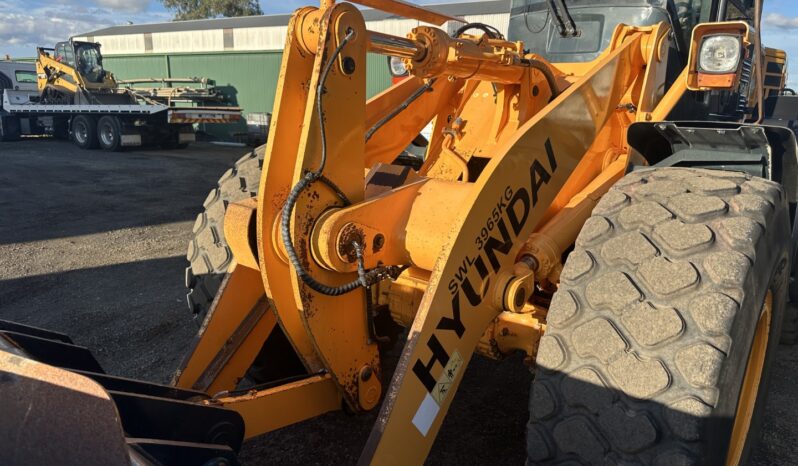 2012 Hyundai HL740-9 Wheel Loader full